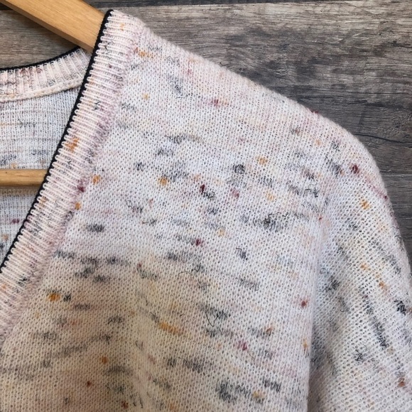 Vintage Italian Wool Knit Loose Fit V-Neck Pullover Sweater Medium - Picture 4 of 10